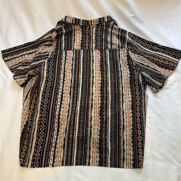 Catherines Patterned Blouse Size 1X - Picture 2 of 4
